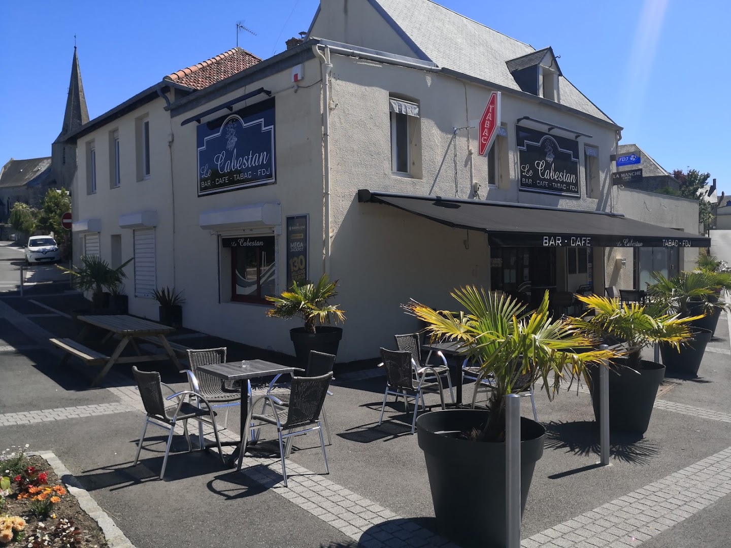Le Cabestan Café Bar Tabac FDJ PMU Mondial Relay Sandwich Pizza · Photos 2